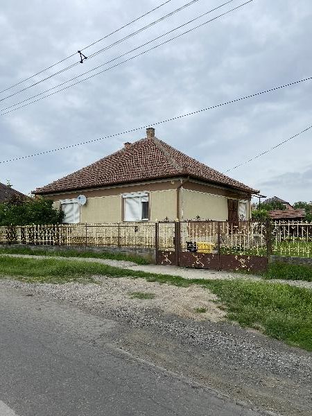 Tiszalúc, Széchenyi utca 29: lakóház · 6 600 000 Ft – árverés