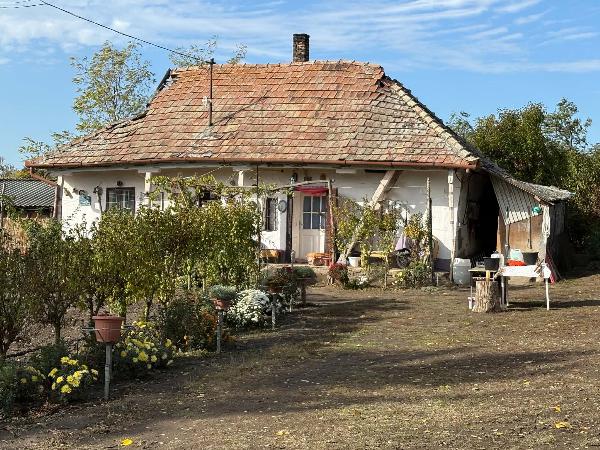 Tiszatarján, Kossuth utca 25.