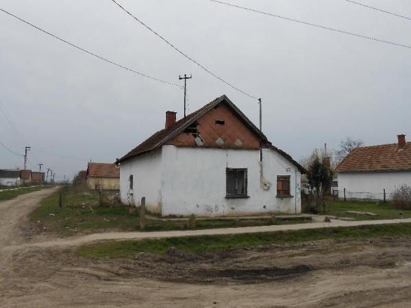4181 Nádudvar, Puskin utca 62.: lakóház · 210 000 Ft – ingatlanárverés