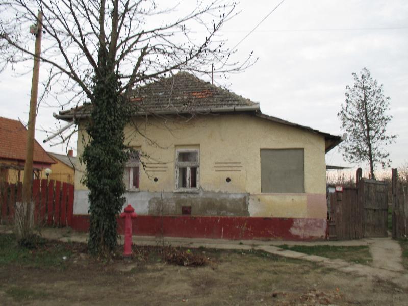 Kunmadaras, Deák Ferenc utca 20: lakóház · 300 000 Ft – árverés