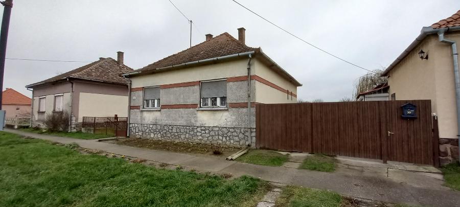 Nemeske, "címképzés Alatt": lakóház · 1 000 000 Ft – árverés
