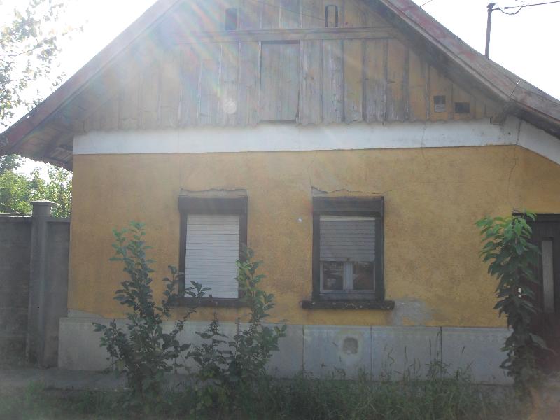 Tótkomlós, Balogh Ádám utca 21.: lakóház · 131 250 Ft – árverés