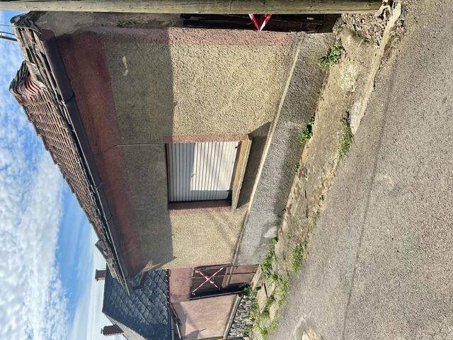 7628 Pécs, Csapó János utca 11.: 2 400 000 Ft – ingatlanárverés