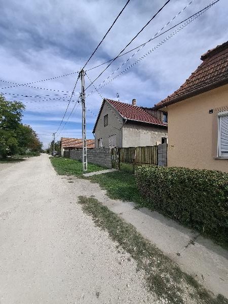 Kiskunlacháza, Petőfi Sándor utca 47: lakóház · 6 320 000 Ft – árverés