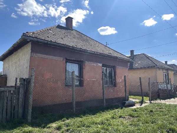 Olcsva, Akácfa utca 9.: lakóház · 500 000 Ft – árverés
