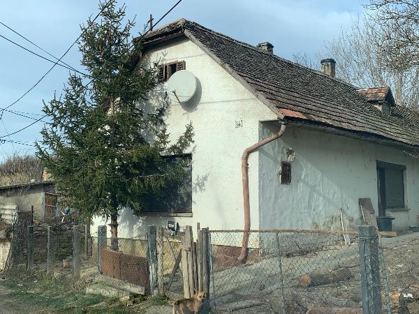 Hőgyész, Deák Ferenc utca 10: lakóház · 2 850 000 Ft – árverés