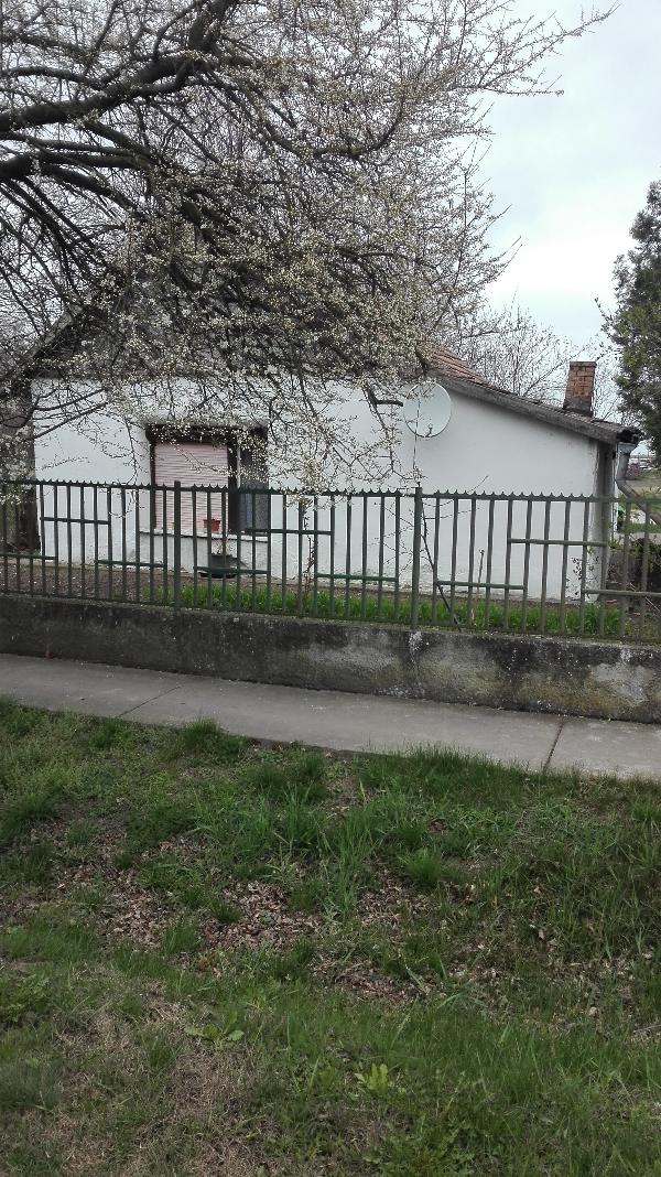 5527 Bucsa, Kossuth Lajos utca 121: 236 250 Ft – ingatlanárverés