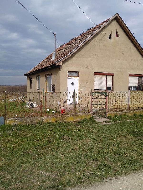 Pocsaj, Széchenyi utca 37: lakóház · 175 000 Ft – árverés