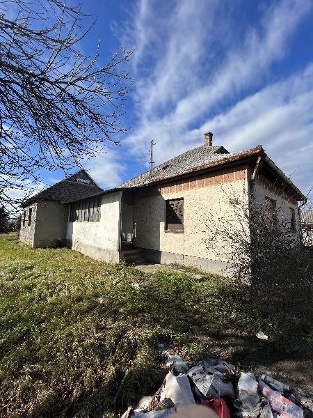 Kisköre, Kossuth Lajos út 42.: lakóház · 156 000 Ft – árverés