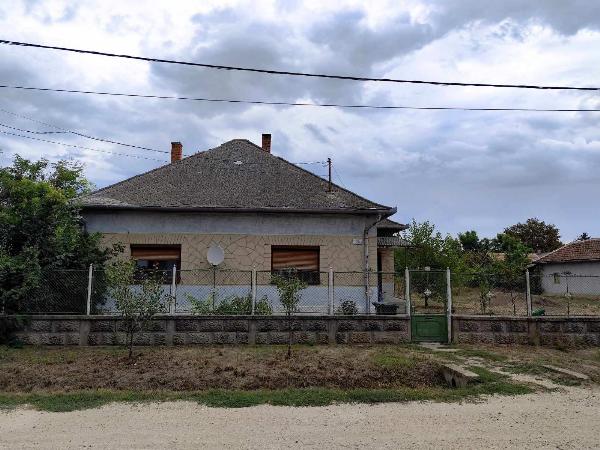 Cibakháza, Mikszáth utca 30/a: lakóház · 10 000 000 Ft – árverés