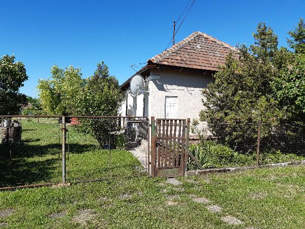 Mezőtárkány, Széchenyi I. út 27.: lakóház · 560 000 Ft – árverés