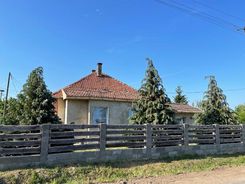 Tiszadada, Budai Nagy Antal út 24.: lakóház · 87 500 Ft – árverés
