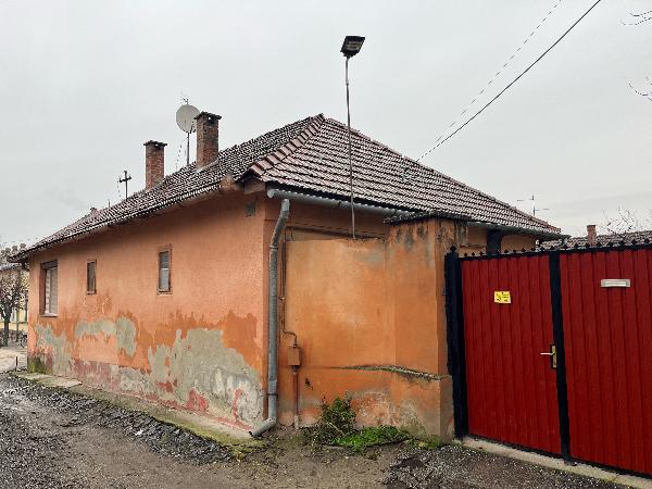 2750 Nagykőrös, Sziget utca 1.: lakás · 9 600 000 Ft – ingatlanárverés